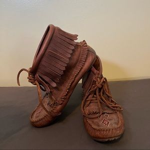 Manitobah Moccasins